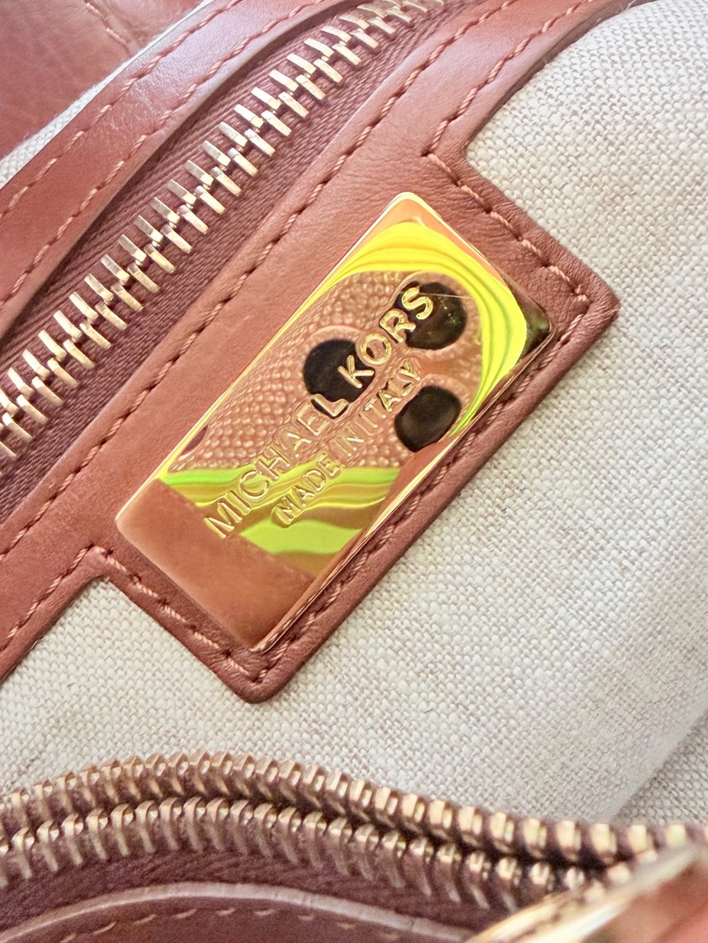 MICHAEL KORS Skorpios Bag! Like New. Cognac. Large. Made in Italy. - Picture 7 of 12